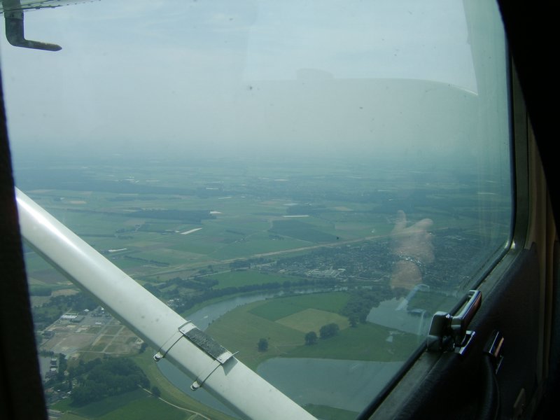 107 STA70405.JPG